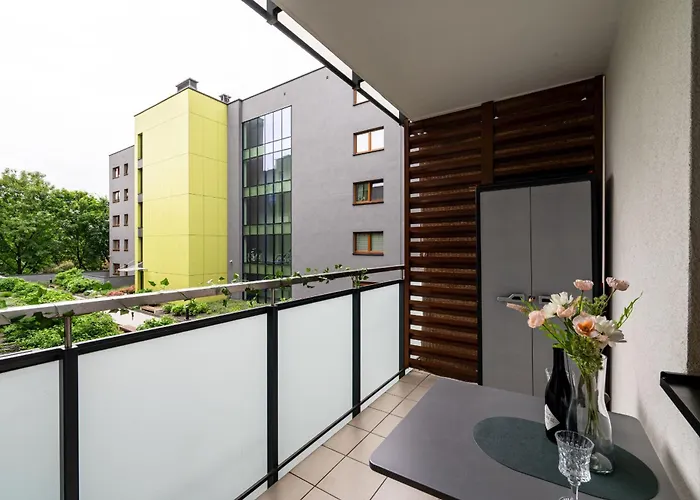 Grabiszynska - Balcony & Workspace - By Rentujemy Daire