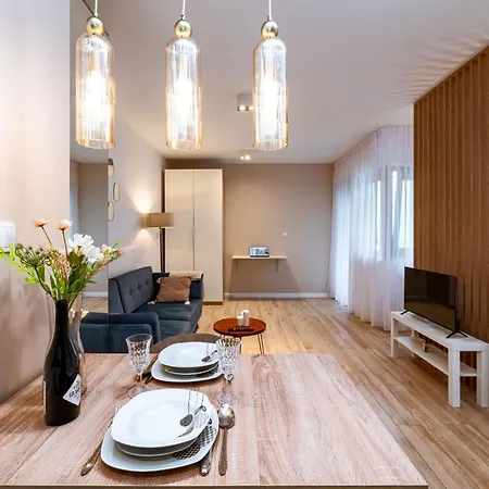 Grabiszynska - Balcony & Workspace - By Rentujemy Apartment *