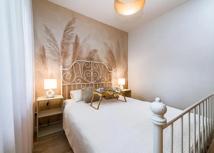 Grabiszynska - Balcony & Workspace - By Rentujemy Apartment Wroclaw