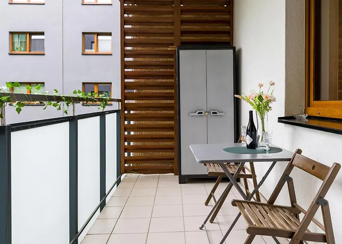 Grabiszynska - Balcony & Workspace - By Rentujemy Apartment Wroclaw