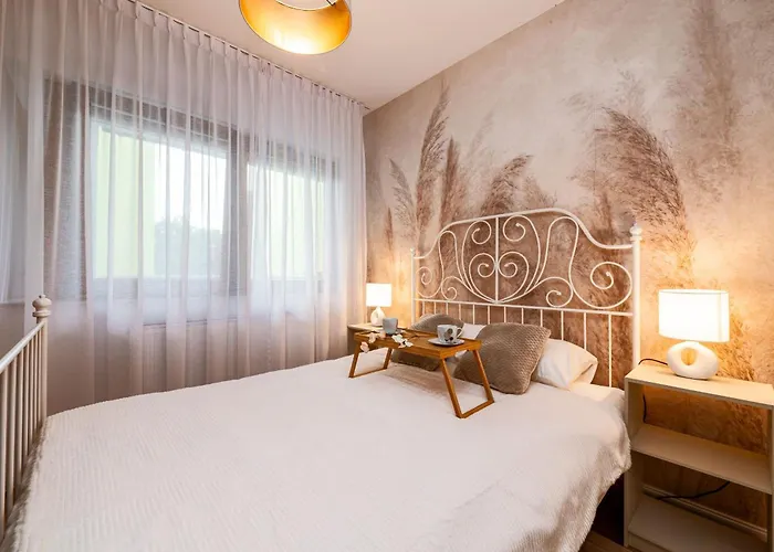 Grabiszynska - Balcony & Workspace - By Rentujemy Apartment Wroclaw